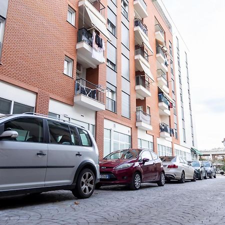 Free Parking Sudio Tirana Apartment Екстериор снимка